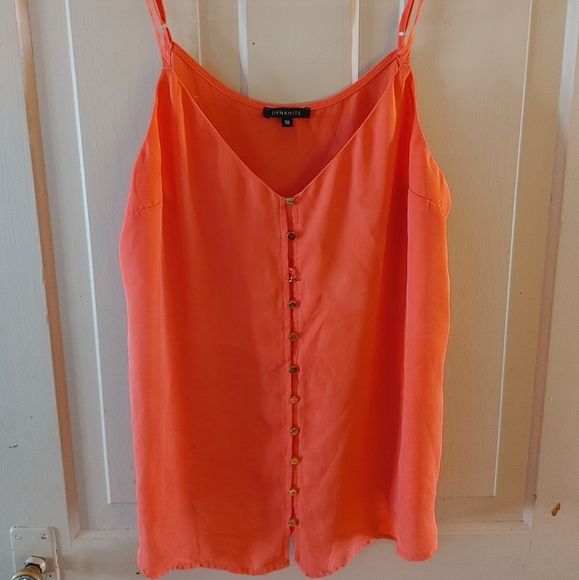 Dynamite Coral Tank - Picture 1 of 3